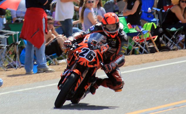 motorcycle com races to the clouds at pikes peak, Ted Rich aboard a Zero S was the only thing standing between me and my third place goal Crashes earlier in the week lowered his confidence and desire to push