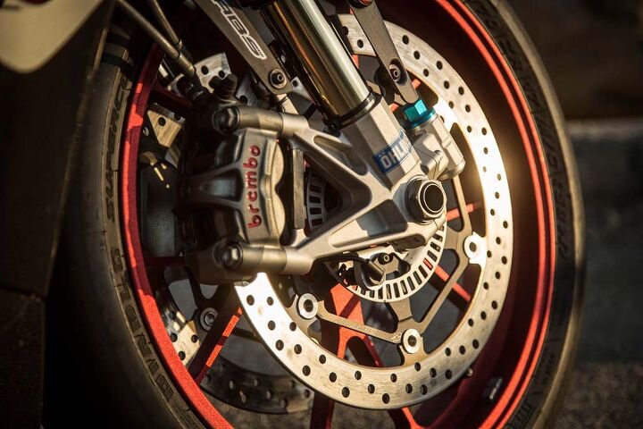 2015 six way superbike street shootout video, Excellent brakes just behind the Duc s stellar M50s says Duke Very strong brakes though the Ducati s were better concurs Siahaan