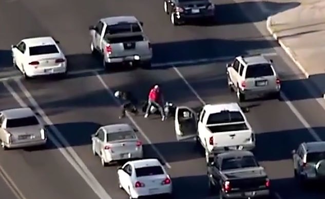 Weekend Awesome - Veteran Fights Off Police Chase Suspect