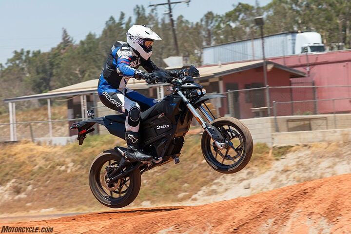 putting the zero fxs to the test on track, Considering my meager dirt skills less power in the dirt would have been a good thing