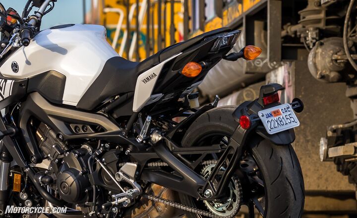 2017 yamaha fz 09 review first ride, The tail section looks much cleaner with the license plate floating above the rear tire