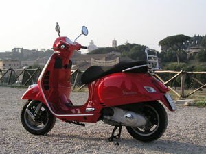 manufacturer roaming holiday touring tuscany on a 2006 vespa gts250ie 17759