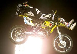 ama sx pastrana to race in st louis, Travis Pastrana performing a Lazyboy at the 2003 X Games