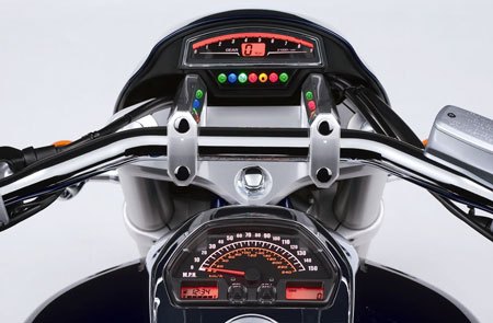 suzuki announces 2011 models, Apart from color and graphic updates the only change among the announced 2011 models is a new instrument panel for the Boulevard M109R