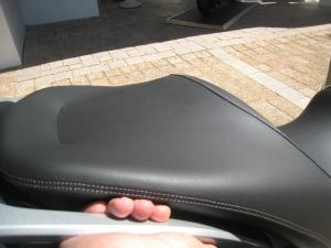 2012 bmw k1600gtl review motorcycle com, Grab rail access is hindered by the seat s outer edge