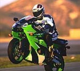 manufacturer year 2000 world supersport shootout 15648, Nigel doesn t like to wheelie The ZX 6R does Nigel learned to adapt