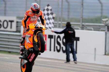 2011 motogp aragon results, Casey Stoner s win at Aragon was Repsol Honda s 100th win in the 500cc MotoGP class Photo by GEPA Pictures