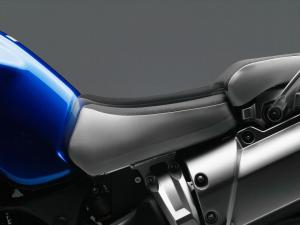 2012 yamaha super tenere review motorcycle com, The Super T n r s two position seat can be adjusted from 33 3 inches to an inch taller
