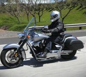 2013 honda interstate review motorcycle com, The Interstate further separates itself from its VT1300 brethren by way of a 17 inch front wheel in contrast to the Sabre s 21 incher as well as a wider pullback handlebar