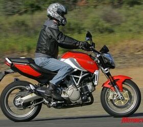 2009 aprilia mana review motorcycle com, The Mana s open and neutral rider triangle make for a very cozy riding position without sacrificing the bike s sport capabilities