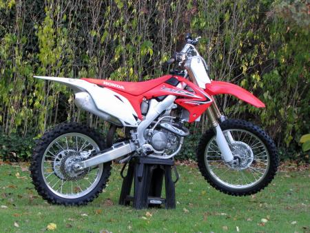 2011 honda crf250r review motorcycle com, What was good in 2010 is even better in 2011 thanks to careful refinement of EFI settings and suspension tuning