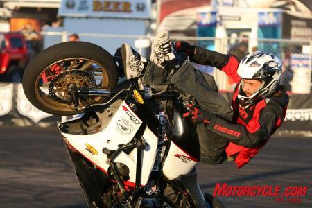 2008 xdl sportbike freestyle championship round 5 phoenix, Points leader Nick Brocha contesting Individual Freestyle