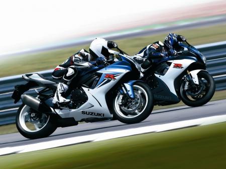 top 10 hottest bikes of 2011 motorcycle com, After taking a virtual hiatus in 2010 Suzuki strikes back for 2011 with the new GSX R600 and GSX R750