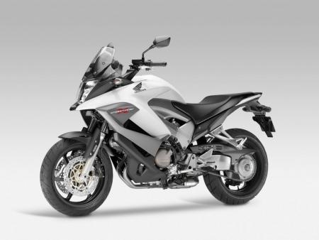 eicma 2010 milan show wrap up, The Crossrunner is Honda s new middleweight V4 option