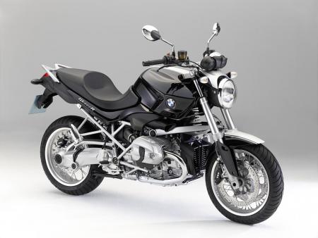 eicma 2010 milan show wrap up, BMW updated its R1200R with a new engine and two design variants Shown here is the Classic version