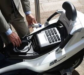 exegese Waakzaam Wens Piaggio MP3 Hybrid 300ie released | Motorcycle.com