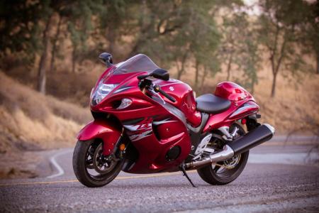 2012 suzuki hayabusa le review motorcycle com, While visually identical for the past four years Limited Edition models of the Suzuki Hayabusa come only in this Candy Sonoma Red color scheme