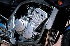 2001 yamaha fazer 1000 2 motorcycle com, Your eyes do not deceive you that is an R1 motor with all the Year 2000 updates