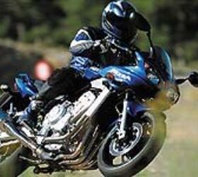 雅马哈2001条1000 2摩托车com, R1电机和完全可调Kayaba悬挂肌肉运动似乎是一个合适的标题