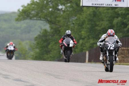 mo goes ama roadracing part 2, Good photographers like Brian J Nelson can make it look like it s not raining It was