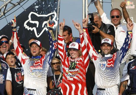 us wins 2009 motocross of nations, From left Ryan Dungey Jake Weimer and Ivan Tedesco celebrate their victory at the 2009 Motocross of Nations