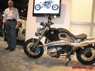 2008 los angeles international motorcycle show, BMW Motorrad head designer David Robb uncloaks his latest concept at the IMS show A Boxer motor is the basis for a machine that can be customized at the factory to be a anything from a cruiser to a muscle bike