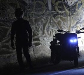 night riding, Take an objective look at how visible your motorcycle is in dark lighting conditions