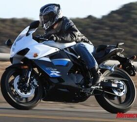 2009 250 cc streetbike枪战摩托车com,好运找到一个看起来一样迷人的小sportbike GT250R并提供EFI所有4 k左右