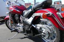 2002 kawasaki vulcan 800 classic motorcycle com, The 800 Classic is one of the few cruisers where it was more appropriate for the bike to wear the chain rather than its rider