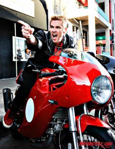 ducati all stars concert, Mark McGrath singer from the band Sugar Ray