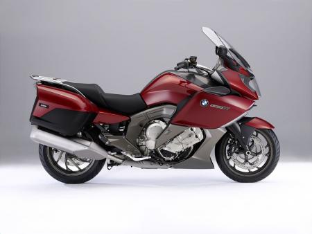intermot 2010 bmw k1600gt gtl unveiled, According to BMW the K1600GT weighs in at 703 pounds not including the bags