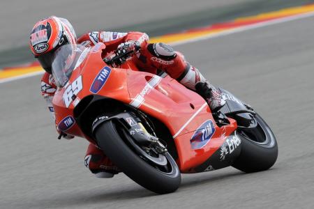 motogp 2010 aragon results, Nicky Hayden finally got his podium appearance after finishing fourth four times Hayden used a new larger fairing on his Desmosedici Note it does not have the wings located in front of the large vent on the side panels as seen on Casey Stoner s bike pictured above