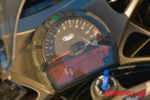 first ride 2008 buell 1125r motorcycle com, Analog tachometer is easy to see at a glance but the remaining LCD part of instrument cluster can be difficult to read in daylight due to thin LCD character display