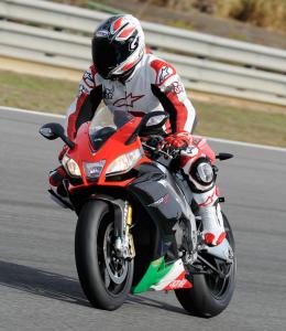 2011 aprilia rsv4 factory aprc se review motorcycle com