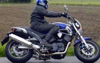 First Ride: Yamaha BT1100 Bulldog - Motorcycle.com