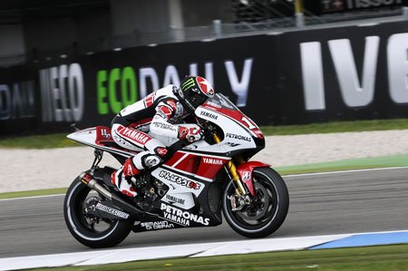 2011 motogp indianapolis preview, Ben Spies and teammate Jorge Lorenzo will again sport Yamaha s red and white 50th anniversary livery at Indianapolis