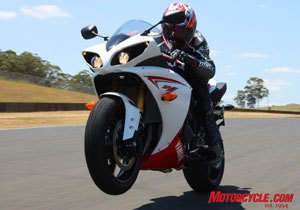 2009 yamaha r1 review motorcycle com, Power getting to the ground