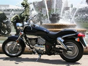 2005 kymco venox motorcycle com, The fountain represents the tears of joy of prospective 250cc cruiser owners