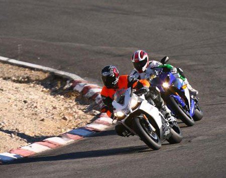 2012 yamaha yzf r1 vs 2011 aprilia rsv4 r aprc video motorcycle com, To truly get an understanding for how the electronic aids assist the rider racetrack testing was crucial In this case we chose Willow Springs International Raceway where we could use all the help we could get