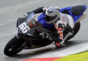 spies tests 2009 yamaha r1, Ben Spies best lap time in the Portimao tests was 1 44 000 not too far off the pace of Noriyuki Haga s best time from last weekend s race