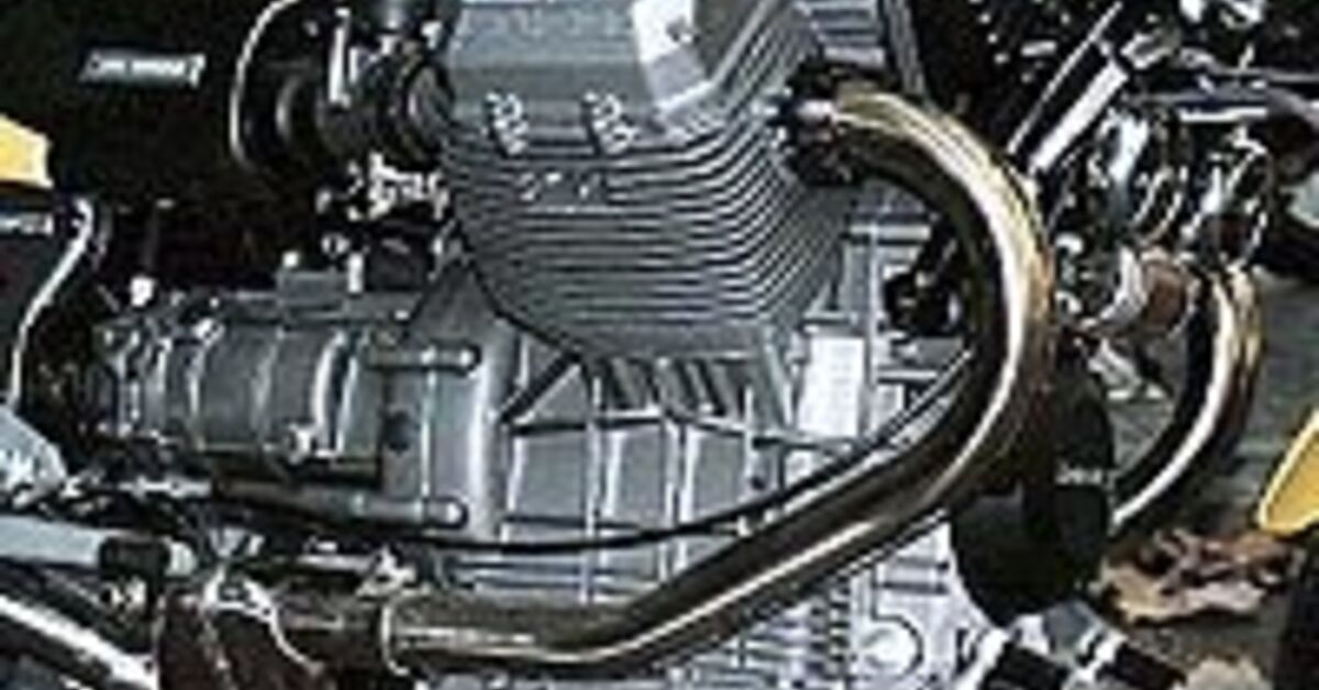 Centauro Engine First Impression: 1997 Moto Guzzi V10 Centauro – RUAUE