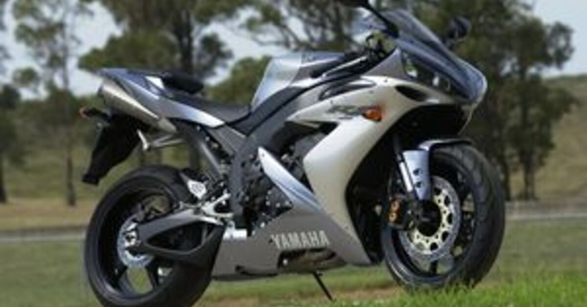 R1 Yamaha 2004
