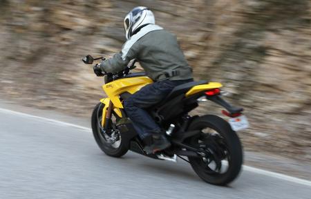 2013 zero s review motorcycle com, Don t think about a golf cart when thinking about a modern electric motorcycle The Zero S boasts a better power to weight ratio than a Ninja 300 or an NC700X