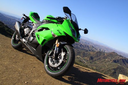 2009 kawasaki zx 6r review street test motorcycle com, After getting some street miles on the new ZX 6R we re certain the Ninja is able to slug it out with the big guns in the 600cc sportbike class