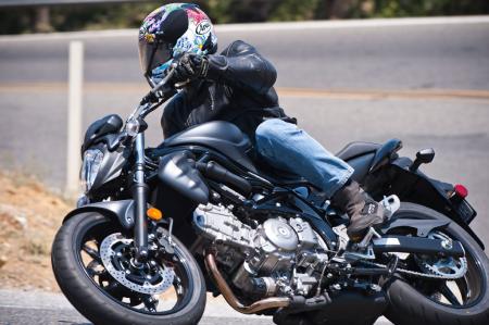 2013 suzuki sfv650 review motorcycle com, Although the SFV650 offers no upgrades since last seen in 2009 the 2013 model retains all the fine handling elements we lauded in our initial review