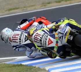 motogp 2010 motegi results, Jorge Lorenzo and Valentino Rossi had a race long battle even touching fairings a couple of times