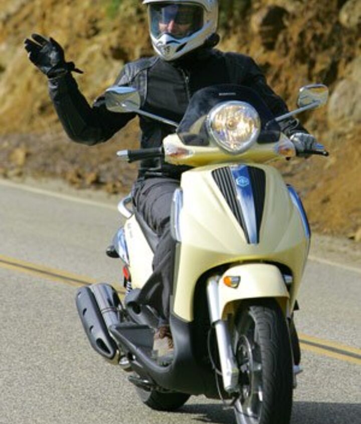 2009 piaggio bv500 scooter review motorcycle com, Surely I don t help put scooters in the manly category with this silly photo but my ride was most certainly eye opening
