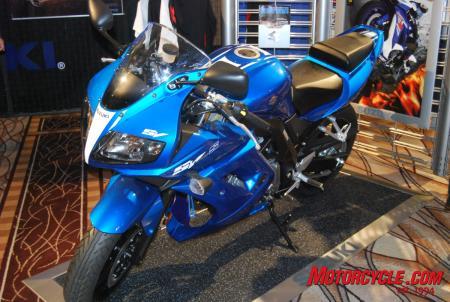 2009 suzuki dealer show report motorcycle com, Here s the new paint scheme for the 2009 SV650 Pretty sweet eh