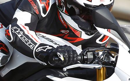 alpinestars atem leathers review, A minor complaint is the thickness of the wrist cuff which makes glove ingress egress difficult Opening the throttle WFO can be a challenge too