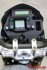 featured motorcycle brands, Basic but functional instruments are spec